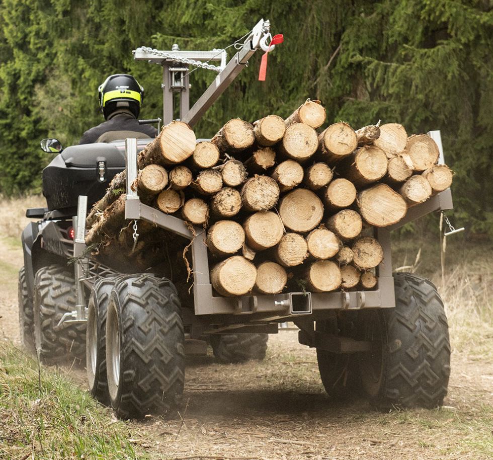 SHARK ATV PRIEKABA WOOD 1500 JUODA