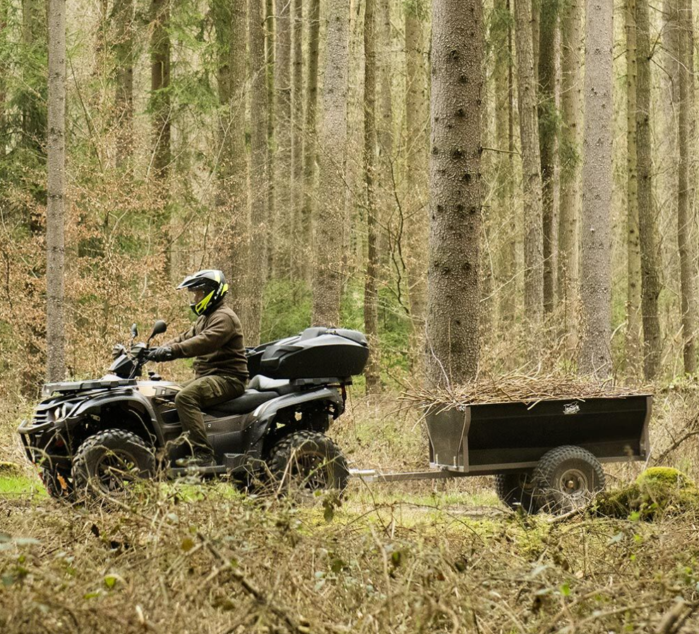 SHARK ATV PRIEKABA WOOD 550 JUODA